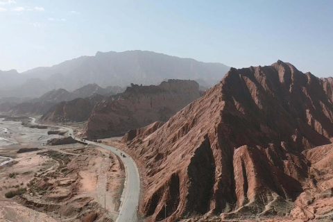 喀納斯白哈巴拼車環線，2 6人純玩小車，邊境風光一次看完