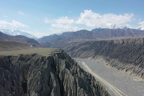 新疆2 6人純玩小團價格、車型、服務全解析出行指南