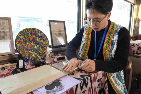 2027新東方快車旅遊專列奢享包廂？預訂渠道流程詳解