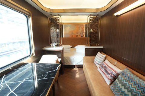2027新東方快車行程包含食宿嗎？一價全包答疑