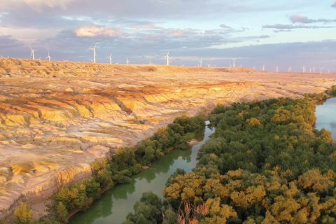 新疆小團10天需要多少錢？淡旺季10日小團差價對比錯峯出行