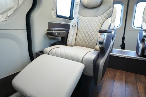 新疆包車到底多少錢價格怎麼算規避隱形消費與低價套路