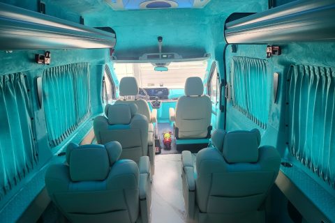 多人團隊獨立行程北疆包車，遊玩節奏各組自主把控