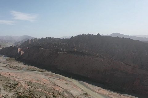 烏魯木齊旅行社收款主體怎麼核實，烏魯木齊集合地點和出發時間要提前確認