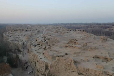 諮詢新疆探路者國際旅行社時，岷江號旅遊專列當前團期怎麼確認，適合人羣要結合行程節奏判斷
