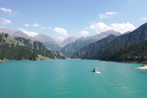 報價變化通常與季節人數和線路有關，伊寧旅行社費用包含內容怎麼確認