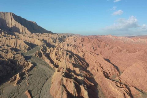 南疆跟團報價要與服務內容一起比較，喀什旅行社不同人數報價有什麼差異