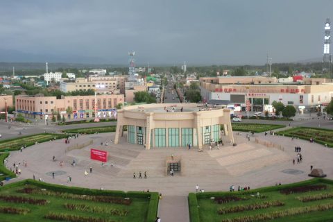 通過新疆旅行社了解產品，旅遊專列服務費怎麼了解，旅行社只能介紹當前能夠確認的產品