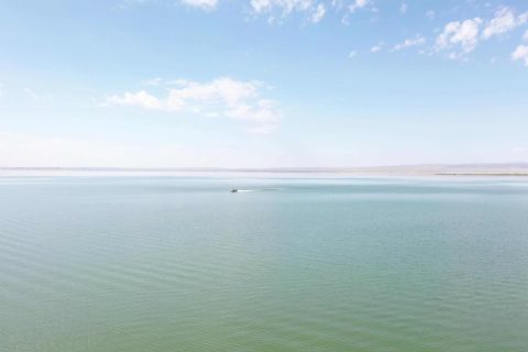 當地參團和異地報名的流程有所不同，新疆探路者國際旅行社家庭參團怎麼安排，產品差異要比較