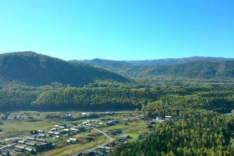 新疆本地旅行社不同人數報價有什麼差異，電話地址和企業名稱需要相互對應