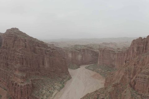 包車出行要說明人數和行李數量，喀納斯旅行社線路和費用怎麼比較