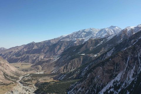 選擇新疆旅行社前，家庭和老人出行要提前說明實際需求，當地參團怎麼報名