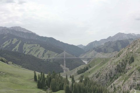 南疆跟團報價要與服務內容一起比較，新疆旅行社當地參團怎麼報名