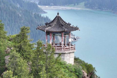 新疆旅行社帶老人出行怎麼選產品，電話地址和企業名稱需要相互對應