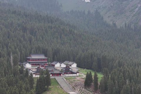 伊犁旅行社出行實用參考，當地參團怎麼報名，價格信息需要在正式報名時重新確認