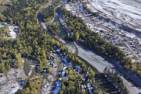 拼車費用要結合人數和路線查看，新疆探路者國際旅行社攝影團用車怎麼諮詢，諮詢內容要完整