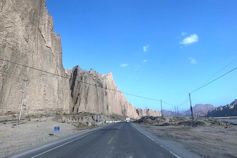 新疆探路者國際旅行社出行實用參考，包車遊怎麼諮詢，資質信息要核實，定製線路要預留合理的行程調整空間
