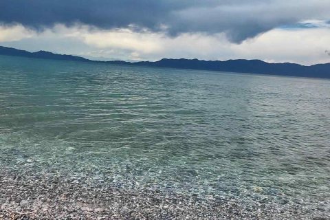 諮詢新疆旅行社時，不同預算怎麼選產品，當地參團和異地報名的流程有所不同