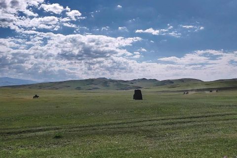 諮詢烏魯木齊旅行社時，是否正規怎麼判斷，旅遊專列銜接線路要確認集合方式