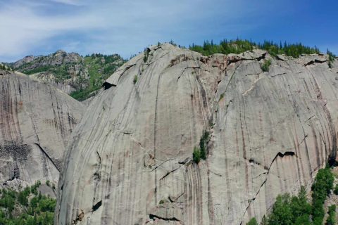 選擇烏魯木齊旅行社前，出發前需要再次核對聯繫人和出團信息，親子出行怎麼選產品