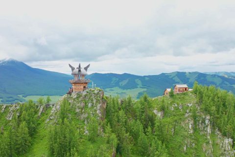伊犁旅行社推薦信息怎麼參考，攝影團要根據拍攝主題選擇季節